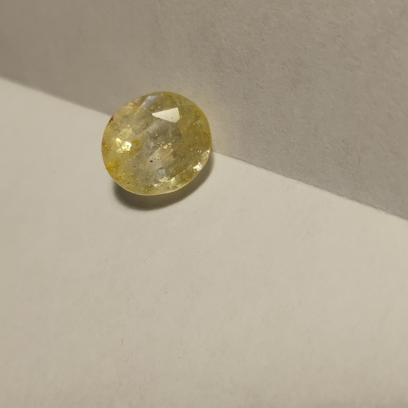 Faceted Yellow Sapphire Gemstone #117 - Picture 2 of 4